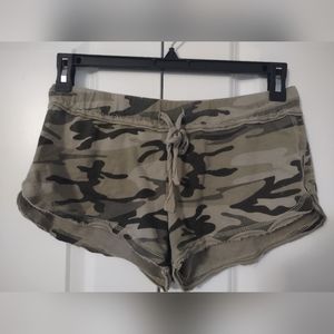 Mossimo cloth camo shorts